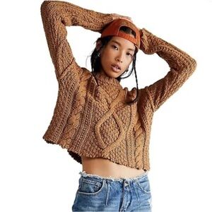 Free People Cutting Edge Cable Sweater Boxy Cropped Camel Cable Knit Size Small
